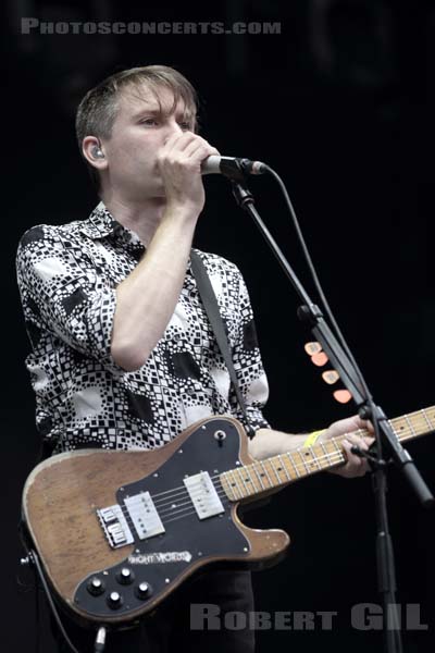 FRANZ FERDINAND - 2013-08-23 - SAINT CLOUD - Domaine National - Grande Scene - 